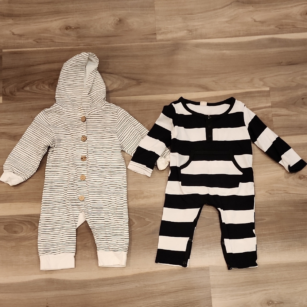*Striped Baby Rompers Set - Black and White*
